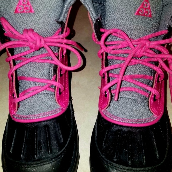 nike acg boots girls